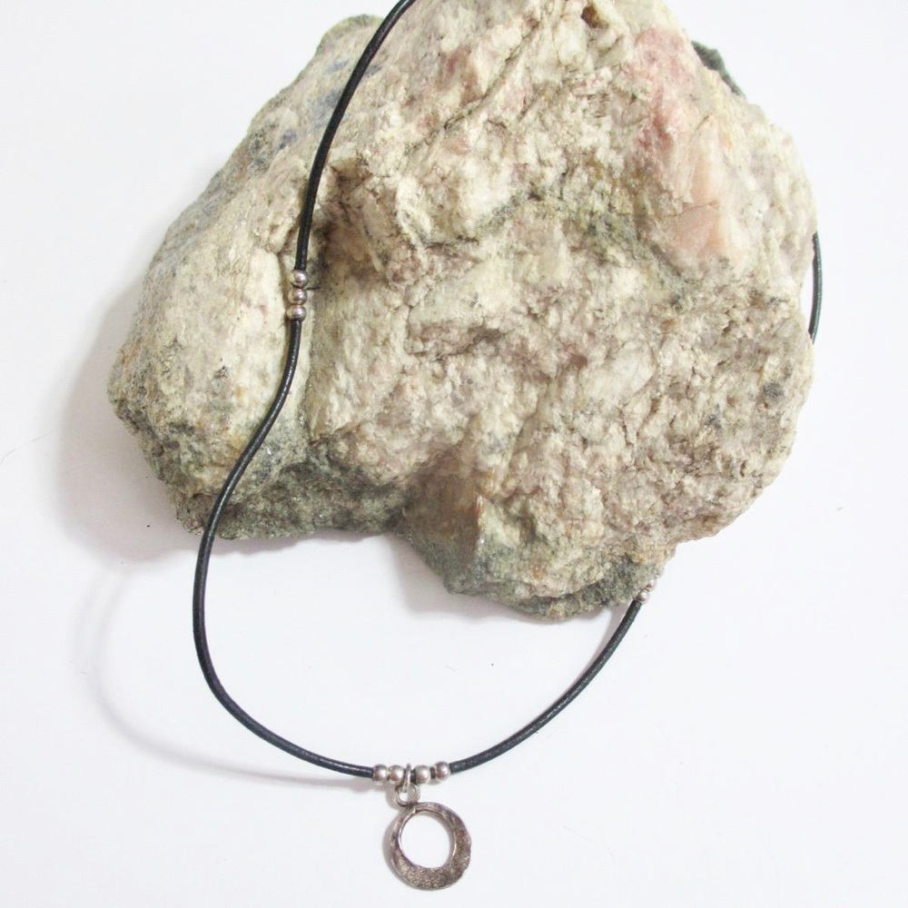 Retired Silpada Necklace Sterling Silver Circle